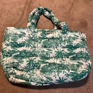 Vineyard vines tote